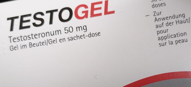 ein Karton mit Testogel 50 mg